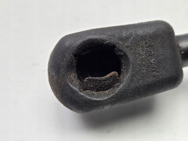 фото №9, Subaru outback v 14-19 амортизатор крышки багажника 63260al050