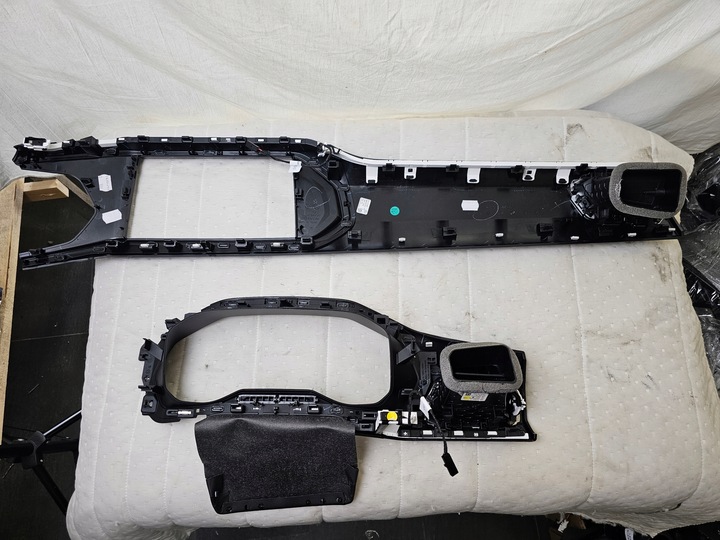 фото №16, Планка защита dekor консоли рамка спидометра решётка воздуховод vw t-cross led