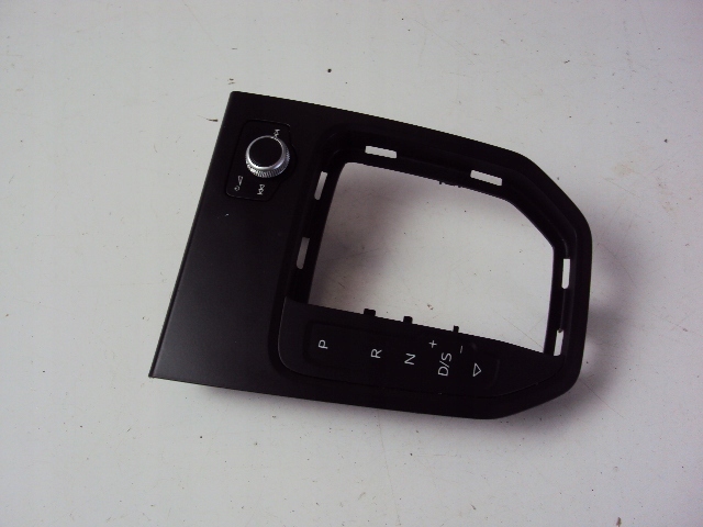 фото №1, Панель рамка коробки передач audi a1 ii 82a 20 r