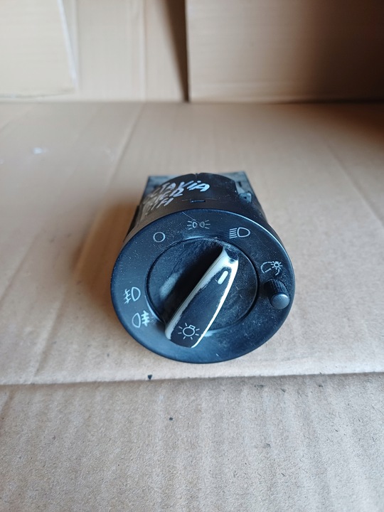 фото №1, Переключатель света skoda octavia 1 i 2000r 1.9 tdi 1u0941531a