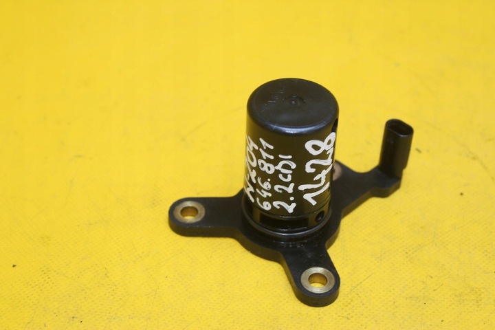 фото №1, Датчик уровня масла w204 w211 2.2 a0011530532