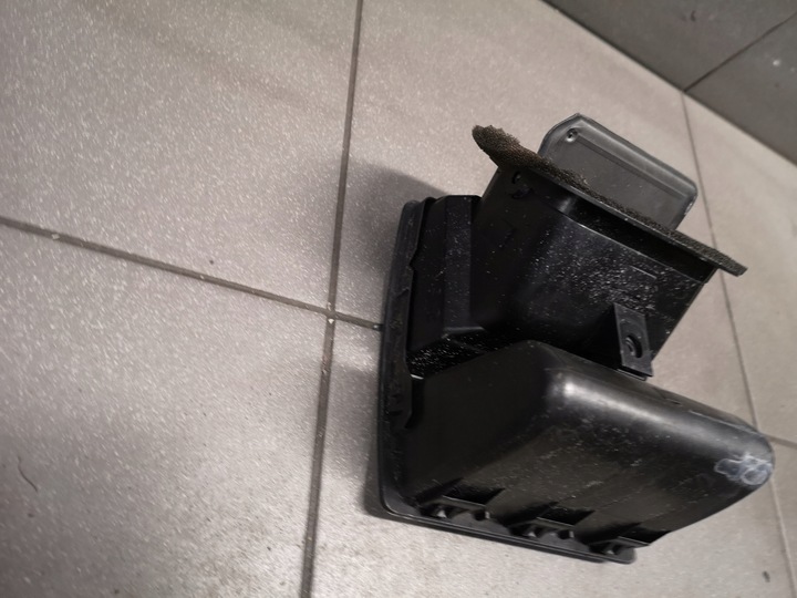 фото №8, Решётка воздуховод vw t5 eu правая 7h1819204c