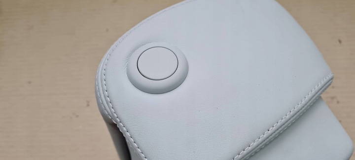 фото №12, A6 c7 eg рестайлінг підголівник сидіння лівий праві срібний місяць шкіра 4g8881901ad