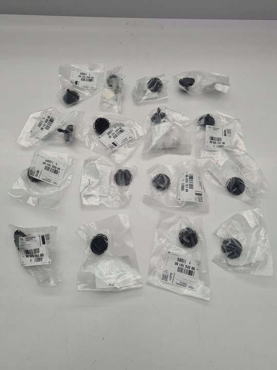 фото №1, Клипса обивка дверь peugeot 9802676180 16 штук