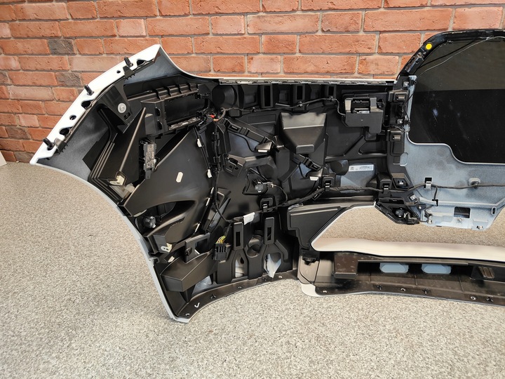 фото №13, Бампер перед переднє bmw ix i20 m набір a300 альпійський білий usa