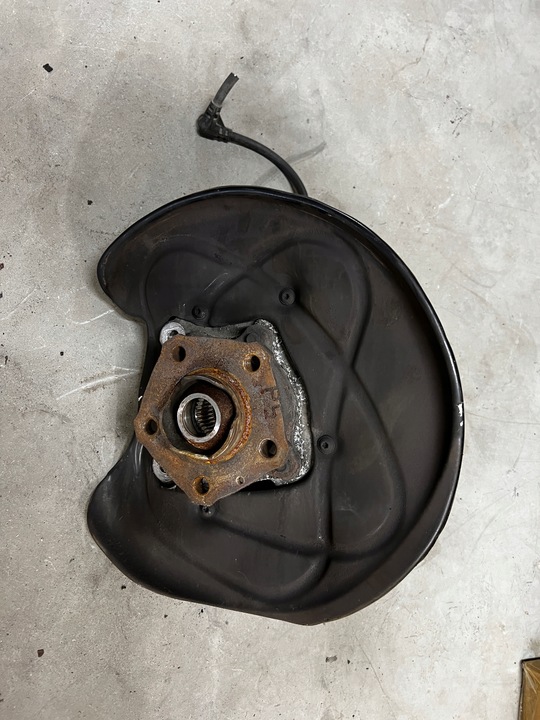 фото №1, Поворотный кулак левый зад задняя ступица audi sq7 q7 q8 4m