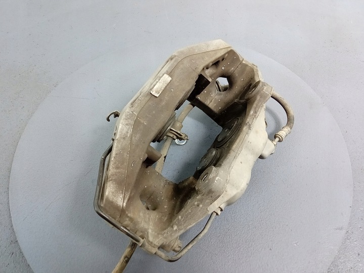 фото №8, Bmw g11 g12 g30 супорт перед правий 4x40-44/348/36