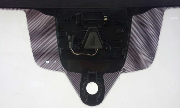 фото №3, Стекло лобовое передняя audi q7 2019- солнечный датчик камера оригинальная