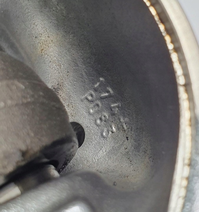 фото №6, Поршень + шатун volvo v70 iii 2.4 d5 d5244t15