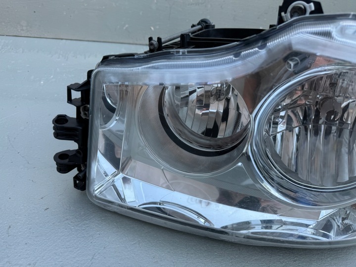 фото №8, Mercedes actros mp4 фара права передня праве перед a9608201939