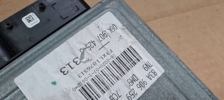 фото №8, Q3 83a компьютер блок управления двигателя 2.0 tfsi 06k907425j vw audi