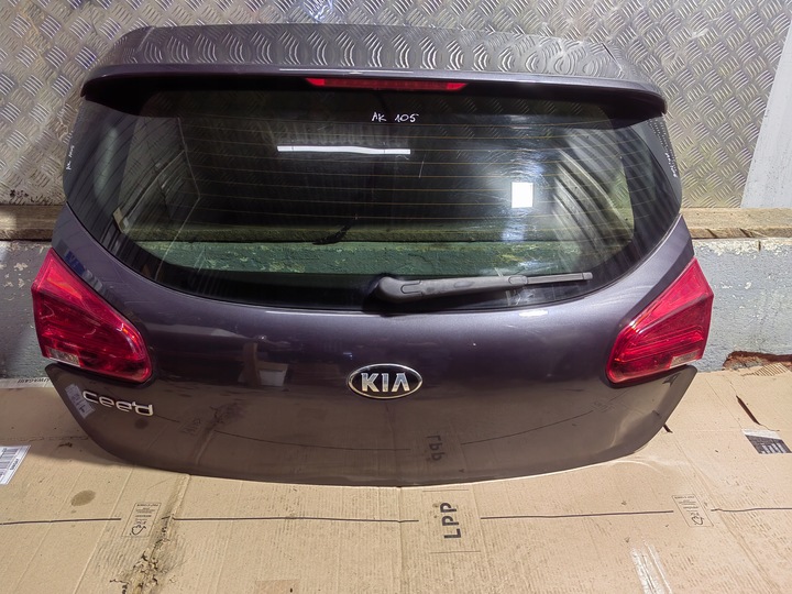 фото №1, Кришка багажника зад комплектна kia ceed 2 ii be 12-
