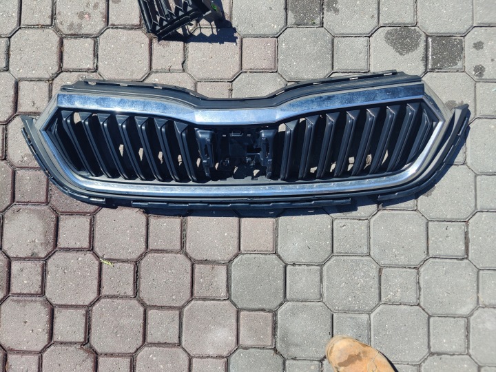 фото №10, Skoda octavia iv 4 решітка радіатора решітка хром оригінал