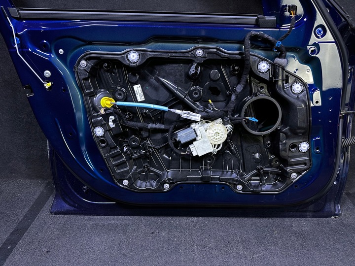 фото №9, Bmw g20 g21 м-пакет дверь левая левый перед c31 portimao синий металлик