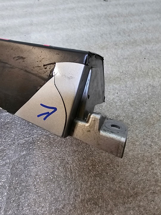 фото №6, Porsche 911 992 gt3 cup планка крыльев правая 9f1807514