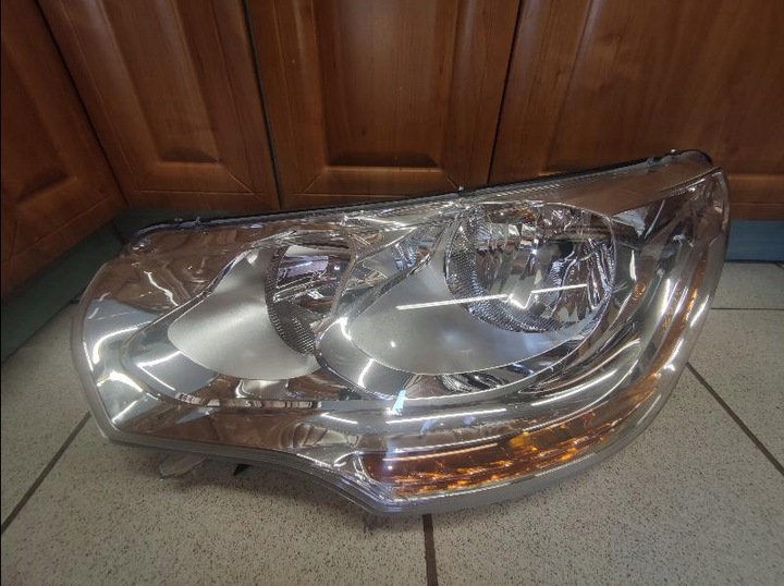фото №1, Лампа передня перед citroen c4 ii 2 звичайна