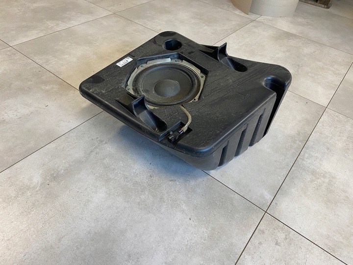 фото №3, Tesla s 2013r. динамік сабвуфер 1004833-05-c