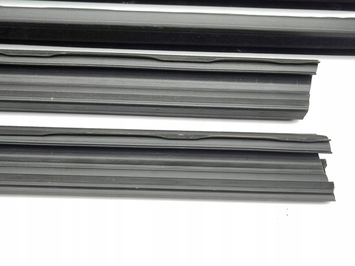 фото №11, Peugeot 2008 ii 2021 комплект прокладка стёкла дверь передних