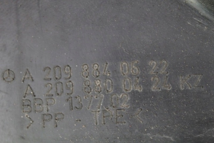 фото №5, Подкрылок правые перед передние 2098840622 mercedes clk w209 02-05