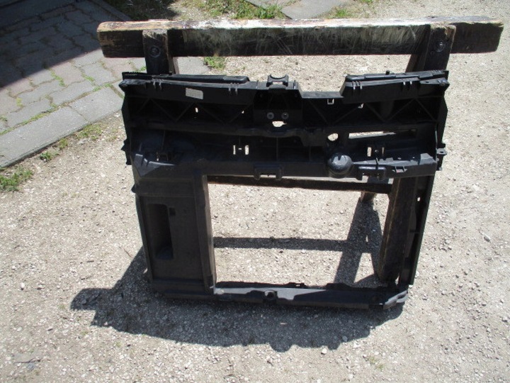 фото №1, Pas переднее citroen c3 picasso peugeot 208