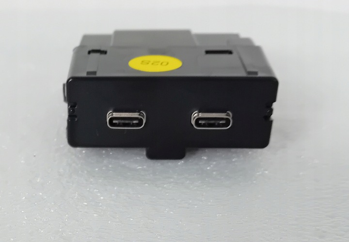 фото №1, Audi q3 83a перетворювач напруги гніздо port