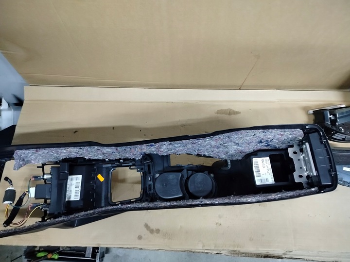 фото №9, Підлокітник бардачок тунель середній kia pro ceed i 3d 5d 2006-2012 європа