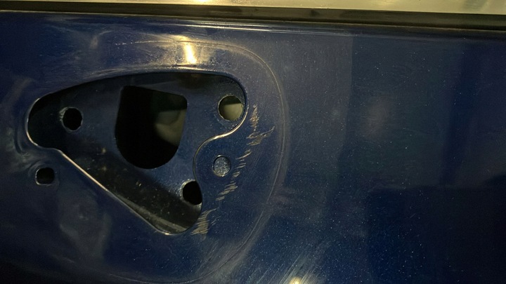 фото №9, Avensis t27 рестайлинг t29 дверь передние левая левый перед 8t5 царапины