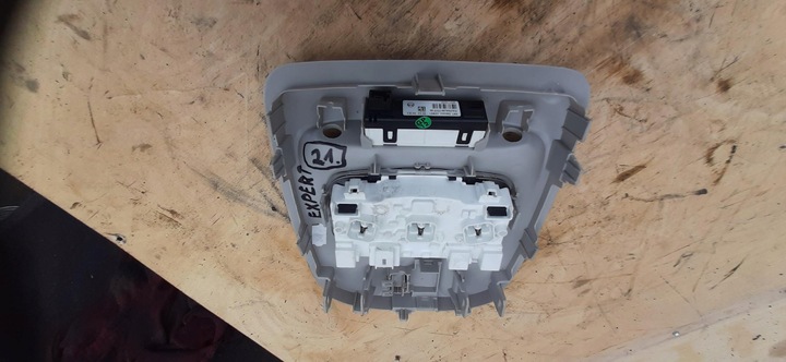 фото №8, Лампа потолок освещение кабины интерьера peugeot expert iii 98151313bj