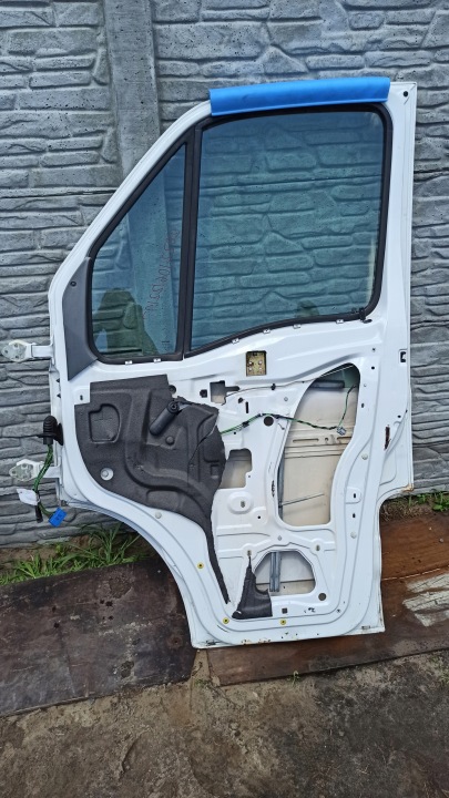 фото №5, Двері праві перед iveco daily 99-14