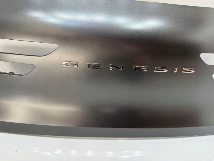 фото №6, Genesis gv70 накладка кришка багажника зад задня 87371-ar000 гарна