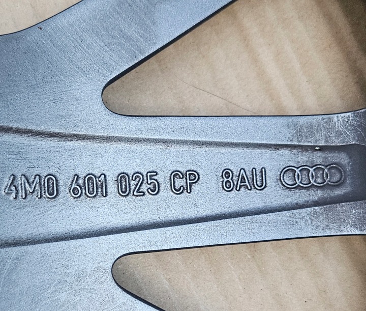 фото №11, Audi sq7 q7 sq8 q8 alu диск e-10.0jx22h2 et26 4m0601025cp 4m0601025cs