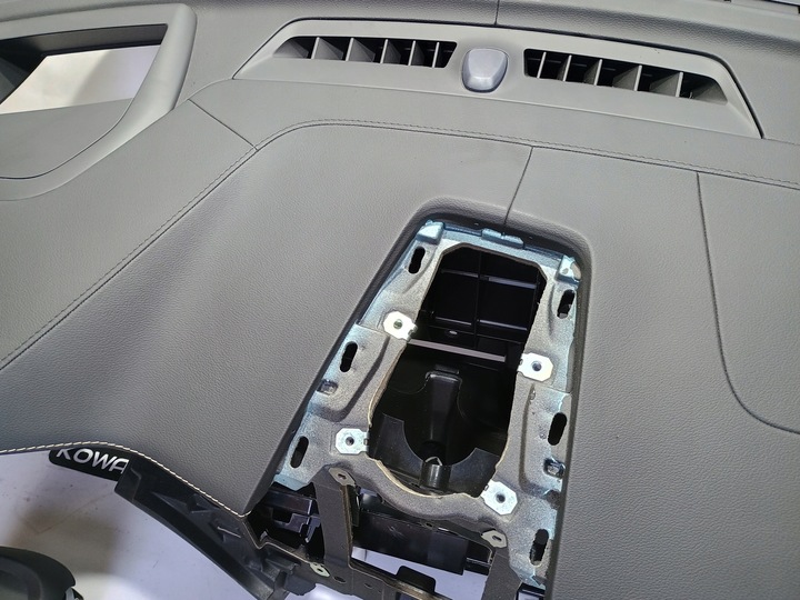 фото №8, Volvo xc60 2 ii head up кожа панель консоль подушка безопасности подушки ремни оригинал