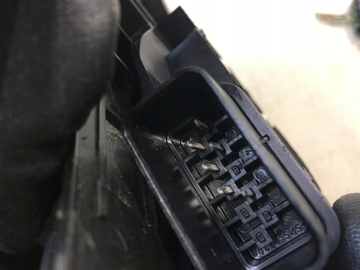 фото №6, Замок двері праві зад focus c-max 6 pin