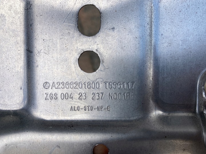 фото №9, Mercedes cle c236 a236 pas передній підсилювач