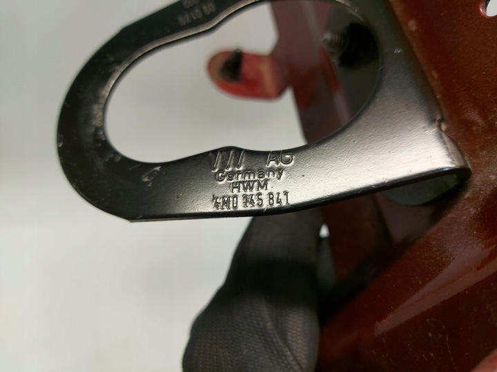 фото №7, Audi sq7 q7 ii рестайлинг 4m0 кронштейн крепление крыльев перед левый 4m0821137b