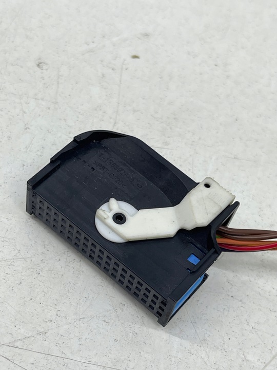 фото №7, Audi volkswagen seat skoda штекер роз'єм з'єднувач + шланг 4e0972144