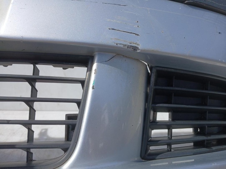 фото №8, Бампер перед передний volkswagen golf v 5 серебряный la7w 1k0807221