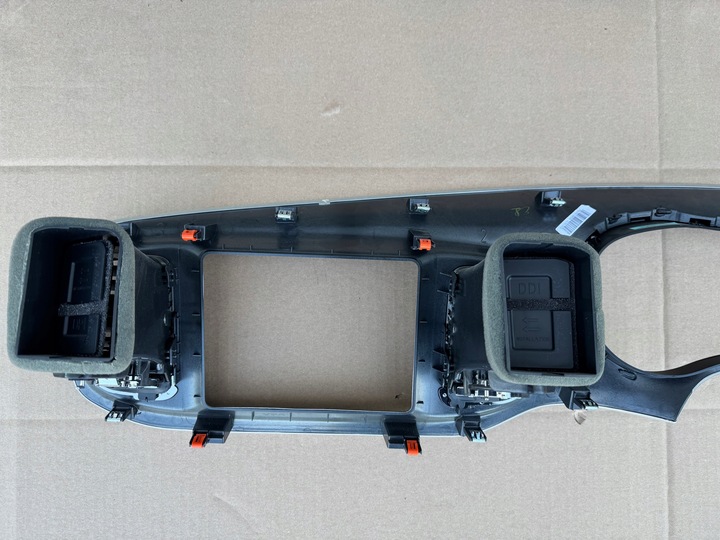 фото №16, Dodge charger панель рамка приладів панель роздавальна 2015+