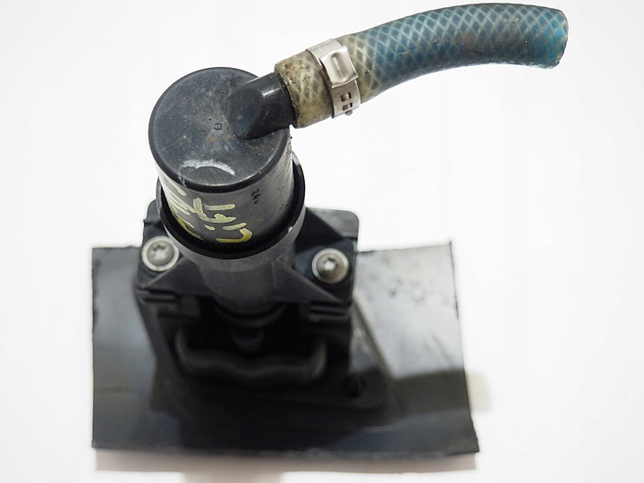 фото №7, A4 b5 рестайлинг распылитель фара левый 8d0807721aa