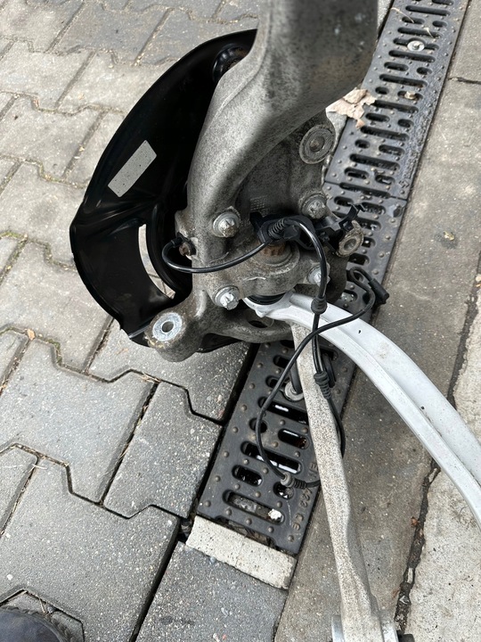 фото №5, Поворотный кулак правая передняя, перед mercedes w222 2wd