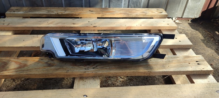 фото №1, Tyc лампа противотуманная правая передняя перед vw passat b8 do 06.2019r