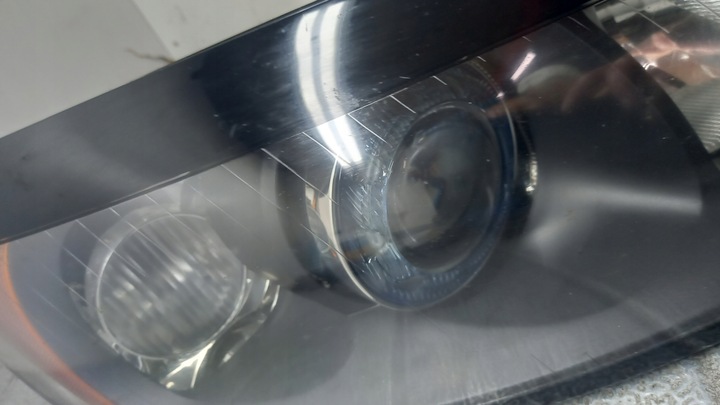 фото №14, Фара правый 31214571 ксенон volvo c30 06-12r