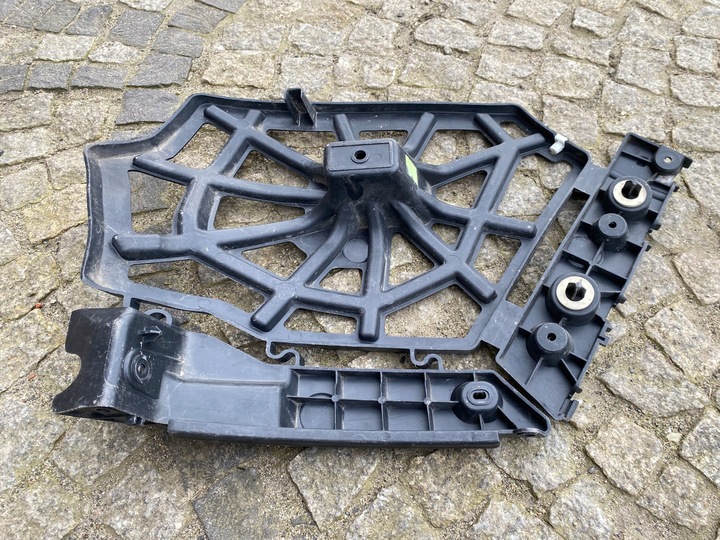 фото №11, Renault scenic iii ползун бампера левый зад 850440008r оригинал