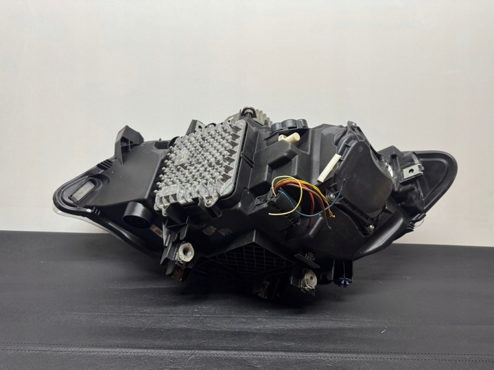 фото №11, Bmw f22 f23 рестайлинг lci 8738680 led фара передняя правая правое перед
