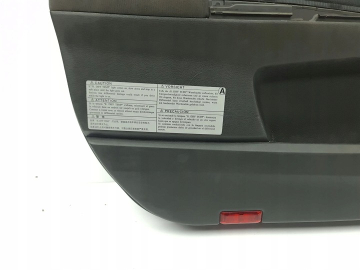 фото №8, Toyota yaris 2007 ліва сторона обшивки двері