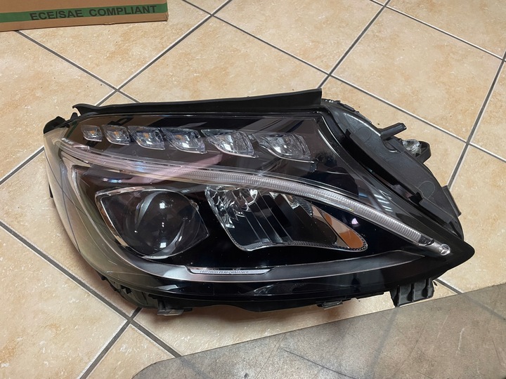 фото №1, Mercedes c w205 правая лампа led performance a2059062604