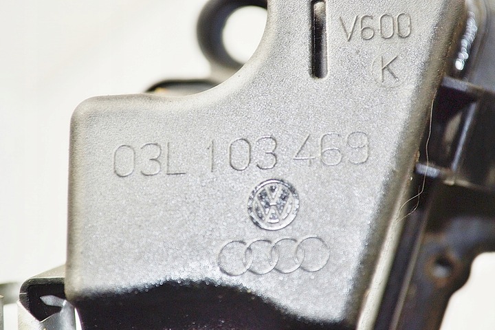 фото №8, Vw audi 2,0 tdi крышка клапанов корпус 03l103469k