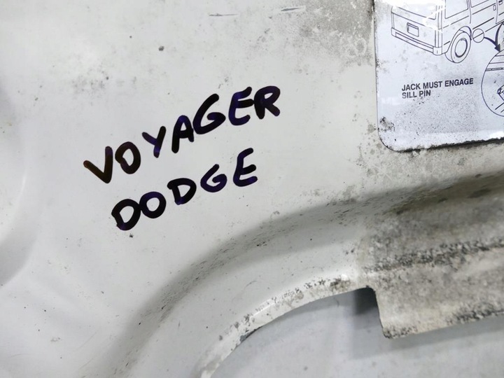 фото №16, Voyager ii dodge ram van iii капот кришка двигуна