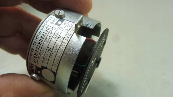 фото №7, Індикатор vdo luftfahrtgerate km803-6 28v