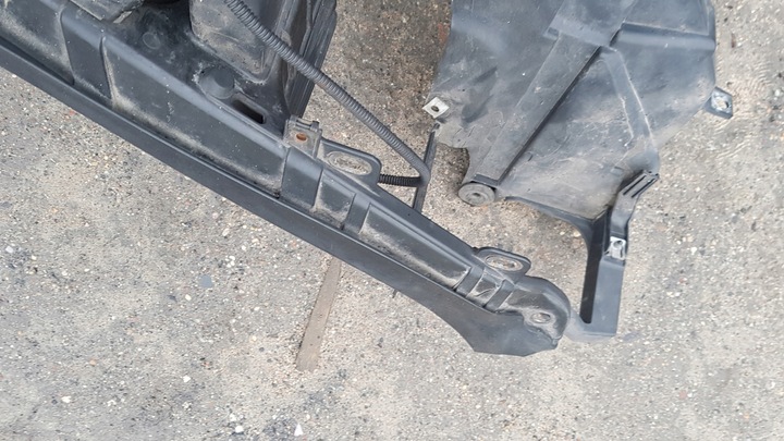 фото №11, Audi a8 d3 pas переднее усилитель лобовое